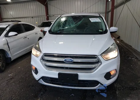 2017 Ford Escape Se z USA, uszkodzony, nr VIN 1FMCU0GD4HUC12068